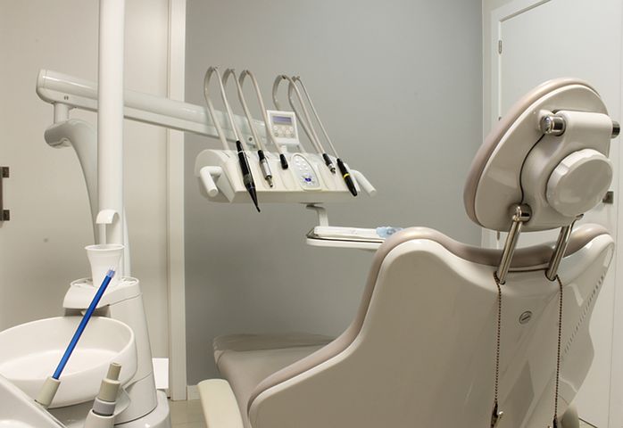 Zadbaj o zęby – higiena i inspekcja uzębienia u dentysty